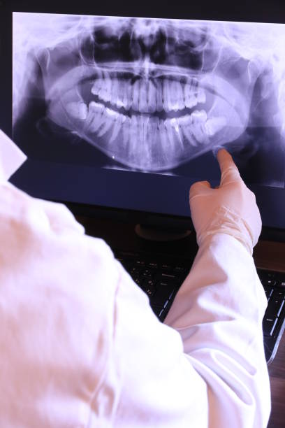 Best Weekend Emergency Dentist in Chisholm, ME